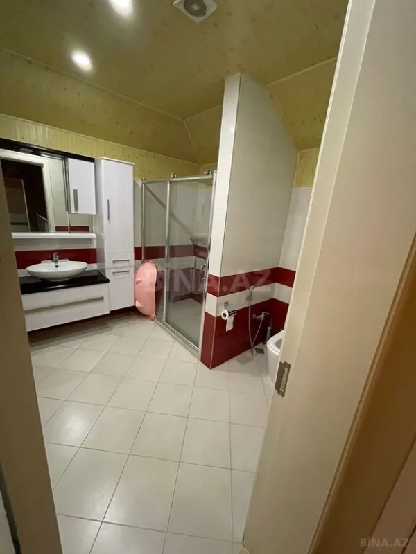 Kirayə verilir 6 otaqlı həyət evi 340 m²