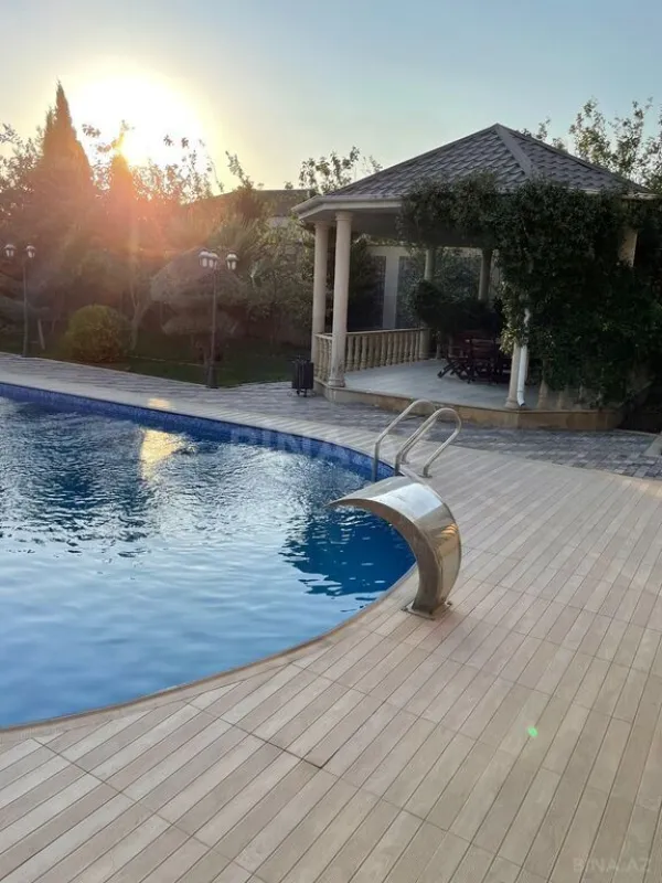 Kirayə verilir 6 otaqlı həyət evi 340 m²