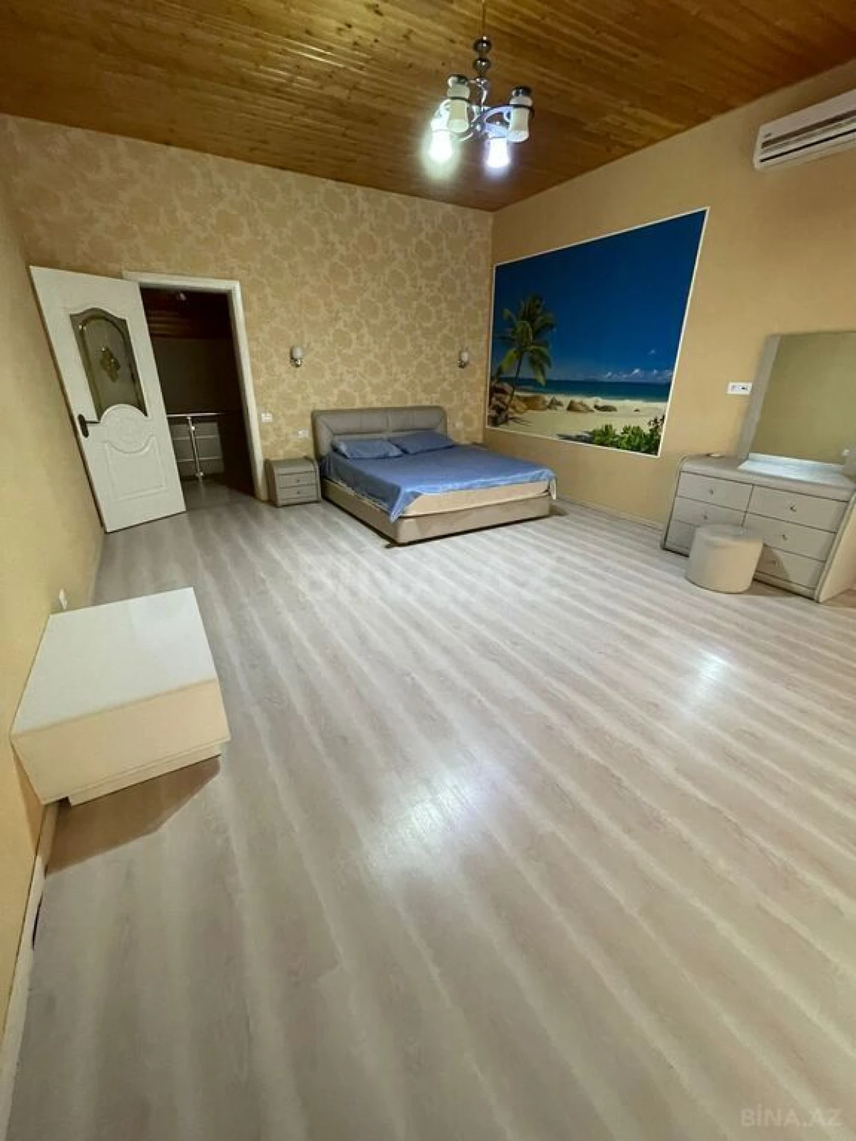 Kirayə verilir 6 otaqlı həyət evi 340 m²