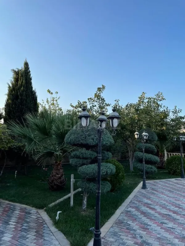 Kirayə verilir 6 otaqlı həyət evi 340 m²