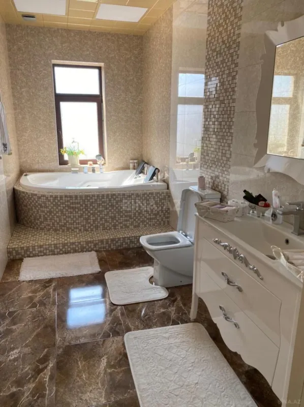 Kirayə verilir 4 otaqlı həyət evi 280 m²