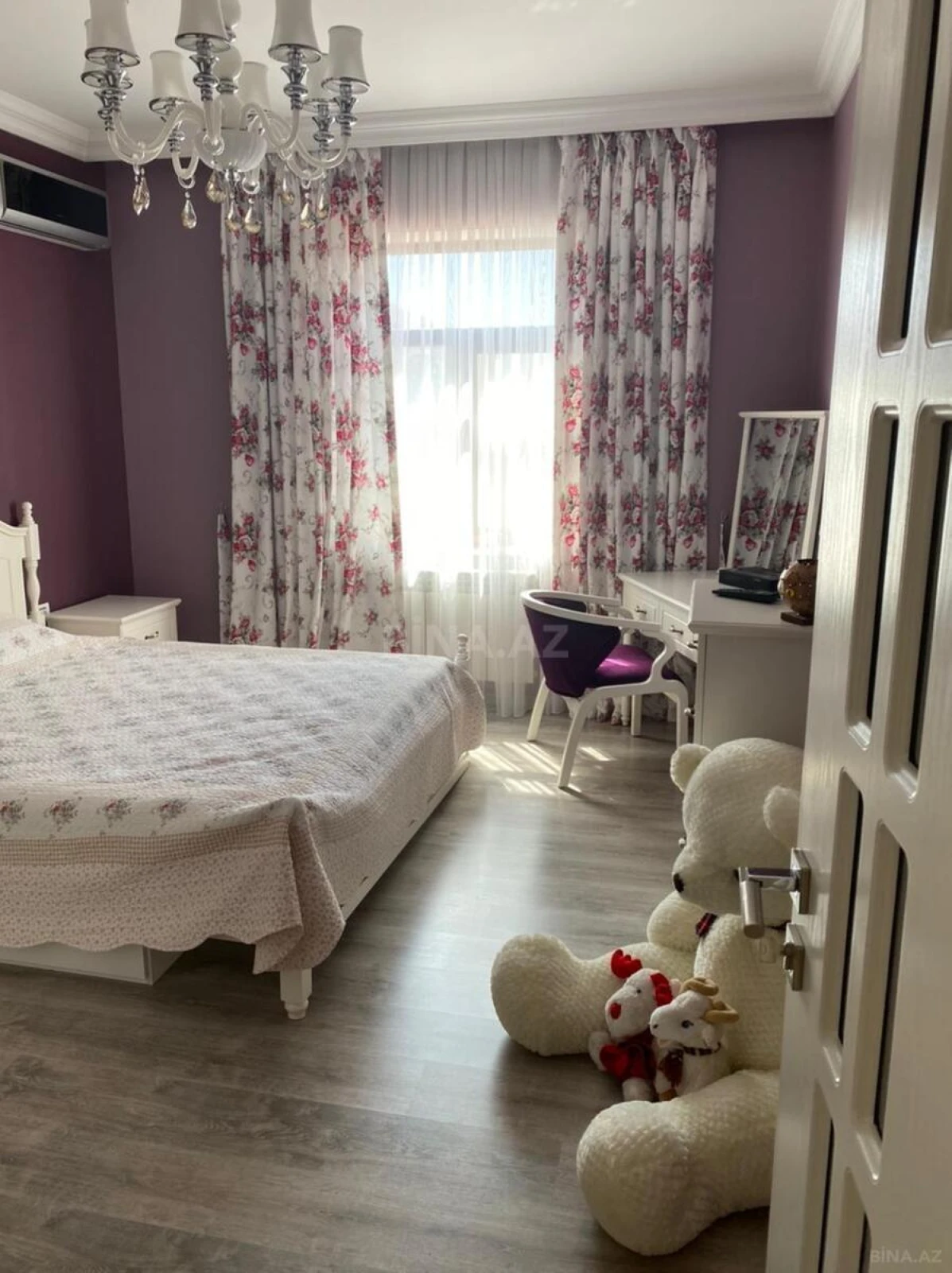 Kirayə verilir 4 otaqlı həyət evi 280 m²