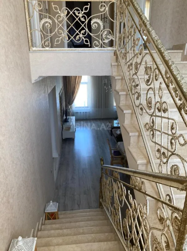 Kirayə verilir 4 otaqlı həyət evi 280 m²