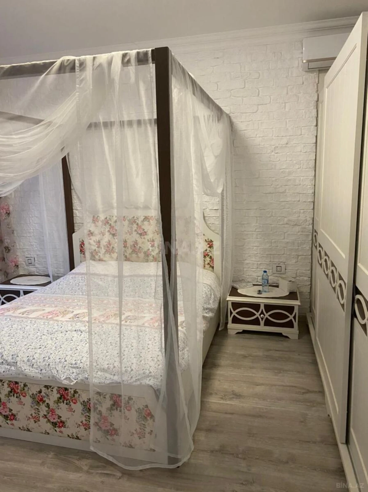 Kirayə verilir 4 otaqlı həyət evi 280 m²