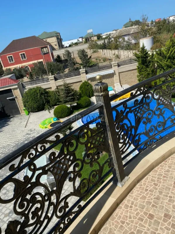 Kirayə verilir 4 otaqlı həyət evi 280 m²