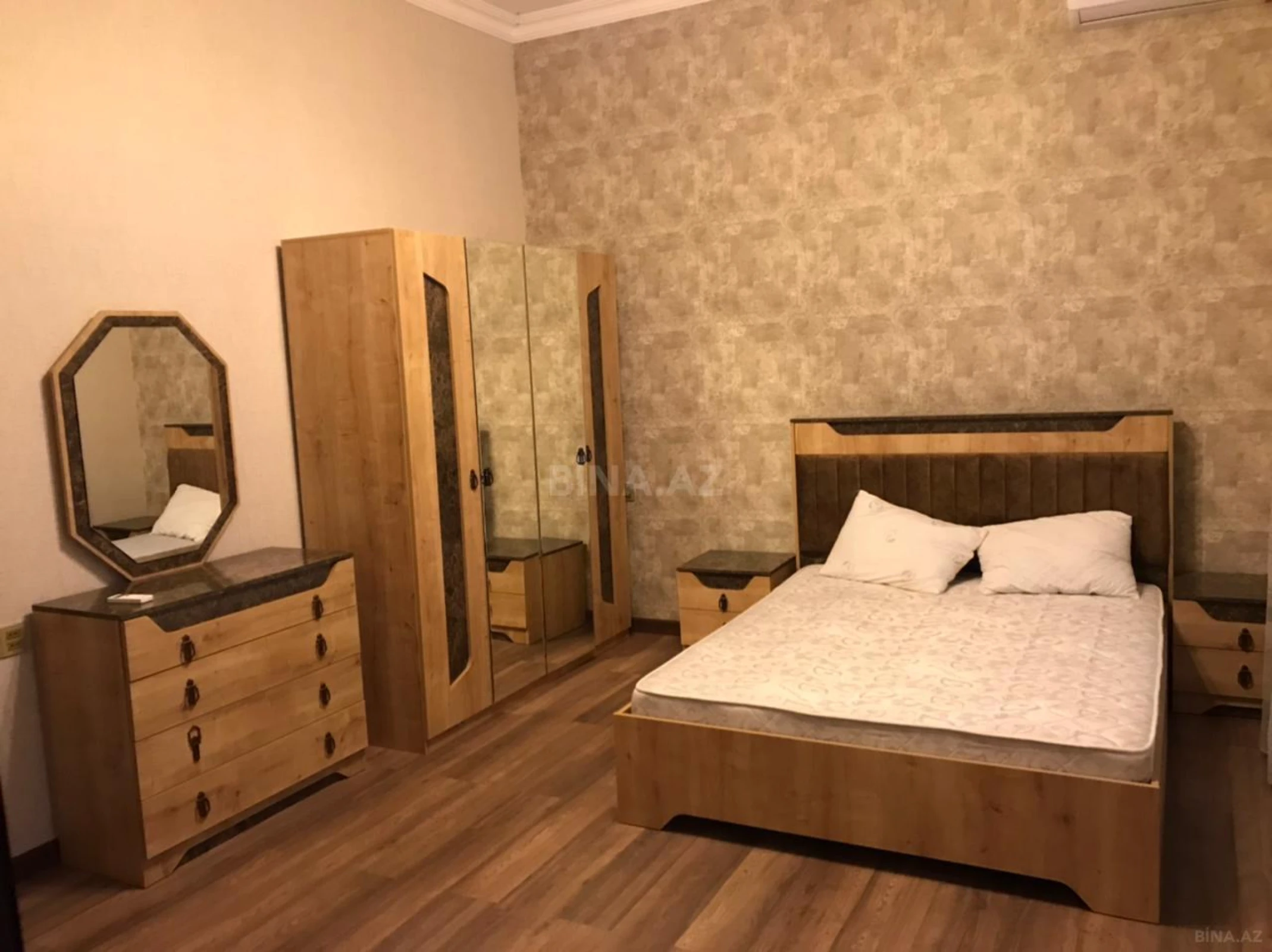 Kirayə verilir 4 otaqlı həyət evi 220 m²