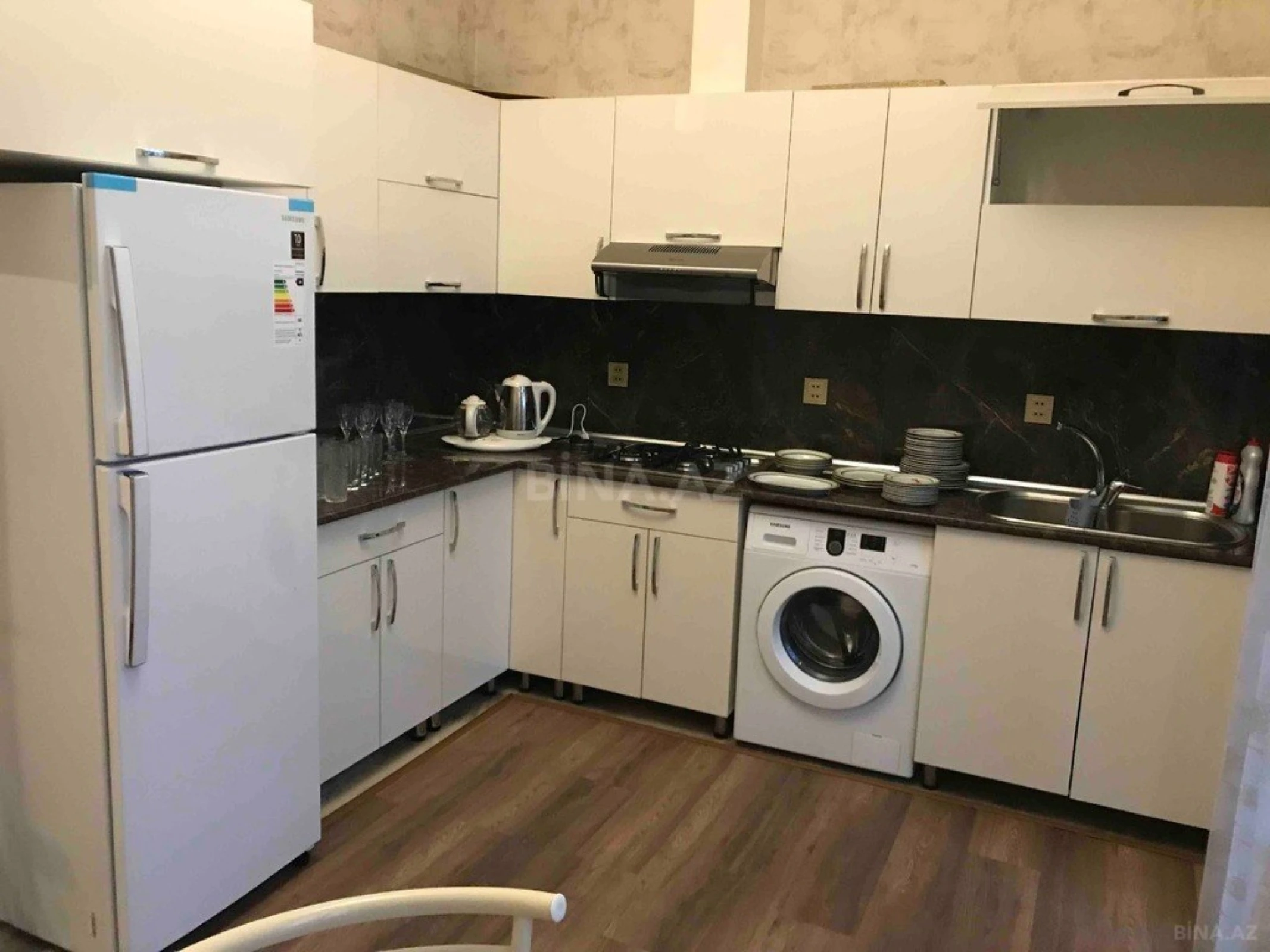 Kirayə verilir 4 otaqlı həyət evi 220 m²