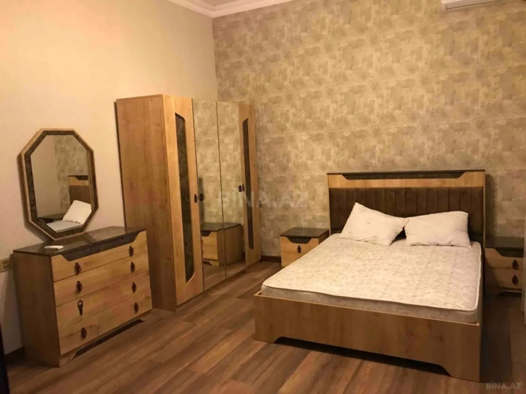 Kirayə verilir 4 otaqlı həyət evi 220 m²