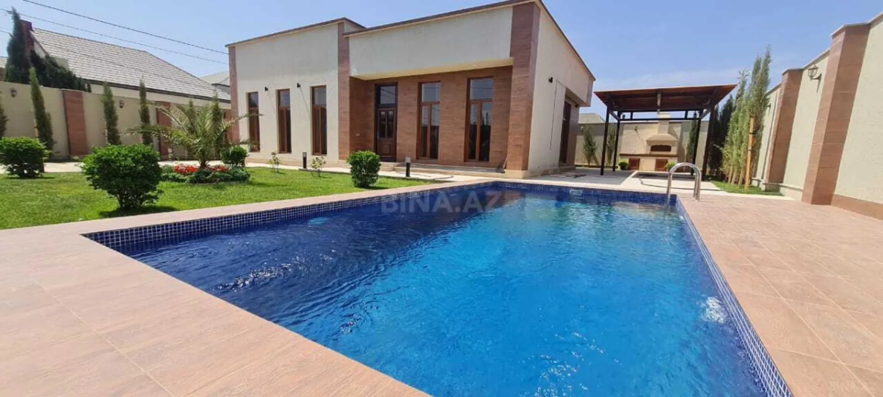 Kirayə verilir 4 otaqlı həyət evi 220 m²