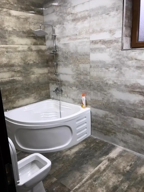 Kirayə verilir 4 otaqlı həyət evi 220 m²