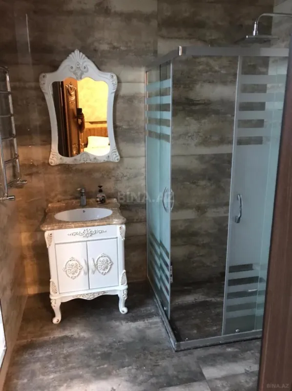 Kirayə verilir 4 otaqlı həyət evi 220 m²