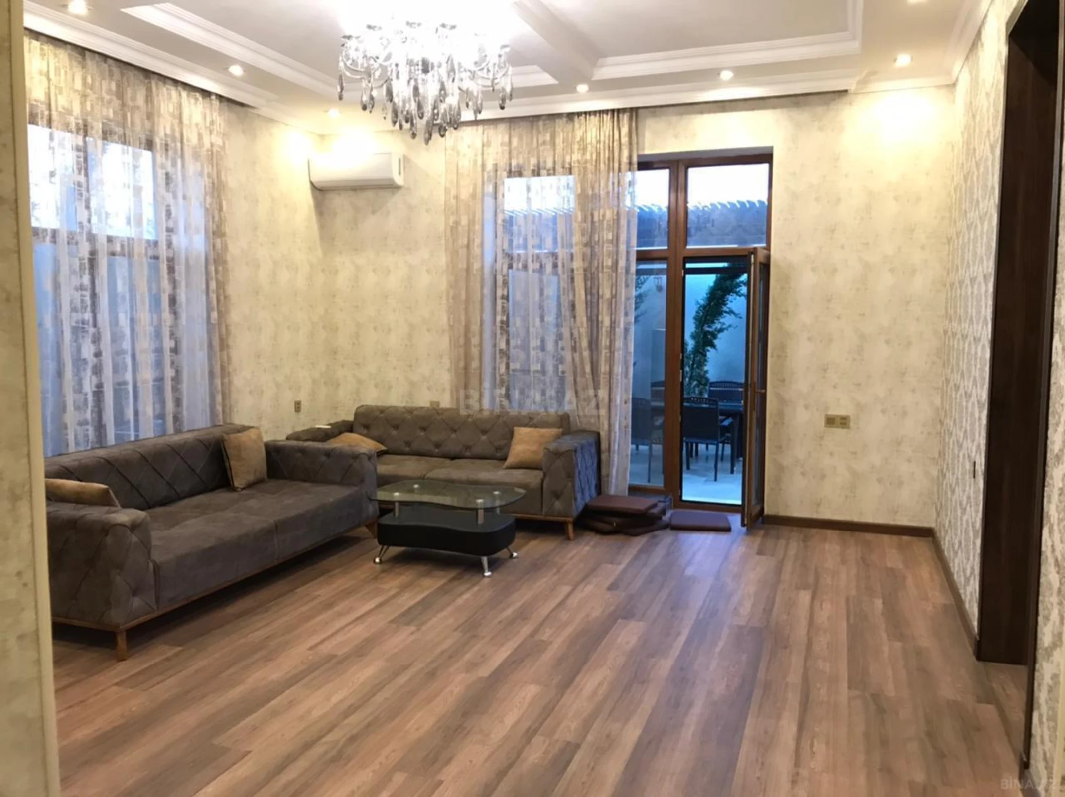 Kirayə verilir 4 otaqlı həyət evi 220 m²