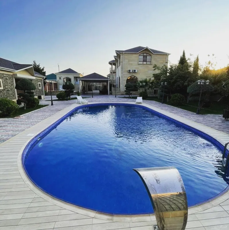 Kirayə verilir 6 otaqlı həyət evi 400 m²