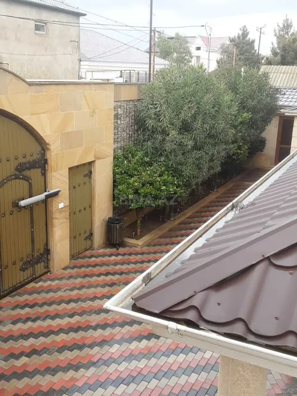 Kirayə verilir 6 otaqlı həyət evi 400 m²