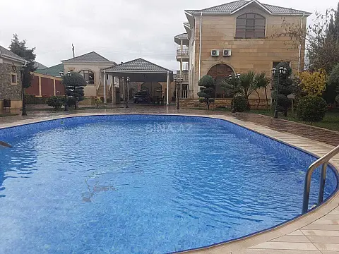 Kirayə verilir 6 otaqlı həyət evi 400 m²