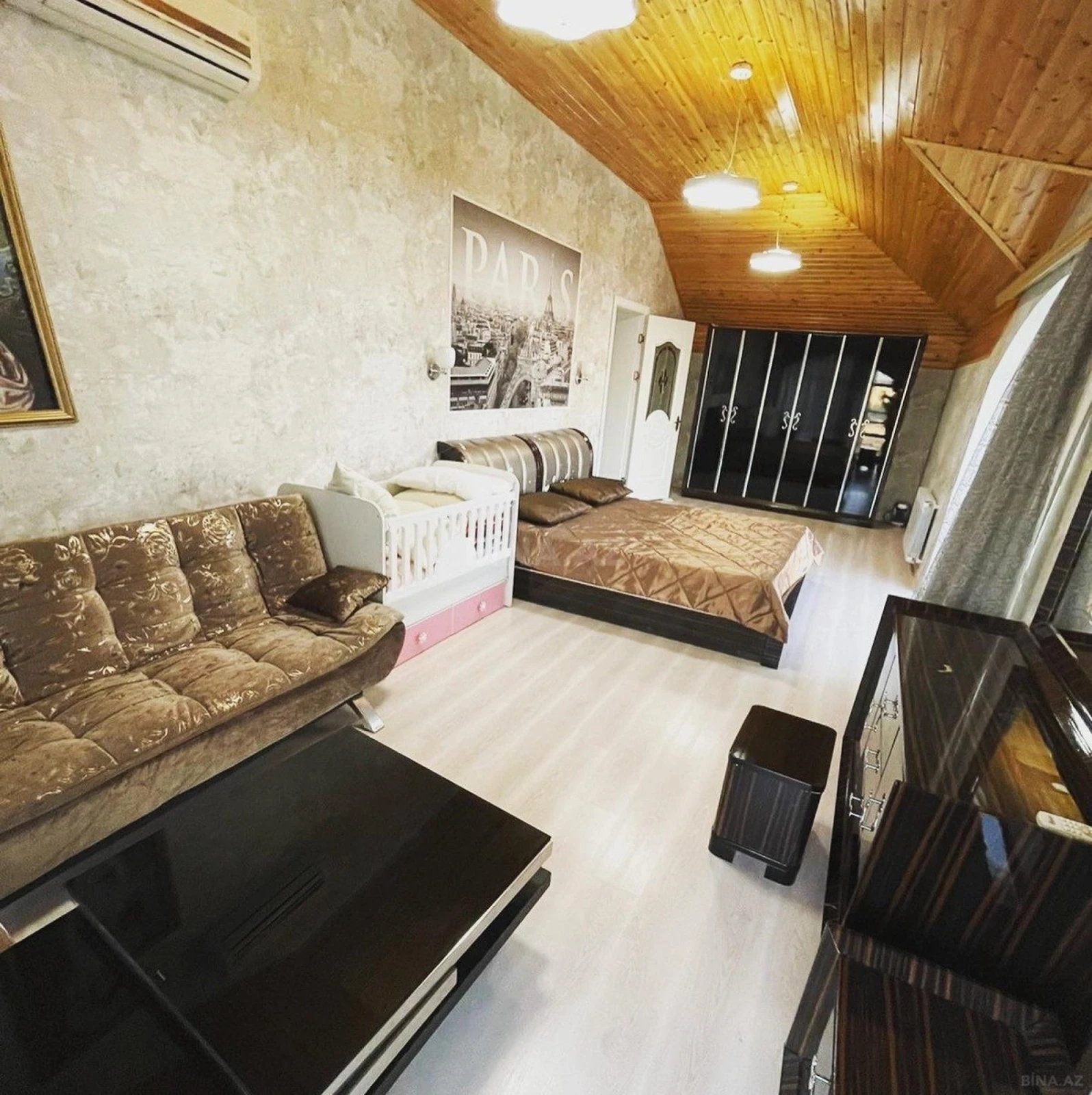 Kirayə verilir 6 otaqlı həyət evi 400 m²