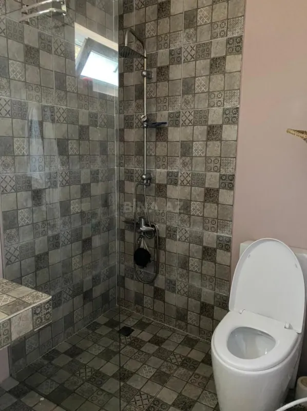 Kirayə verilir 5 otaqlı həyət evi 280 m²