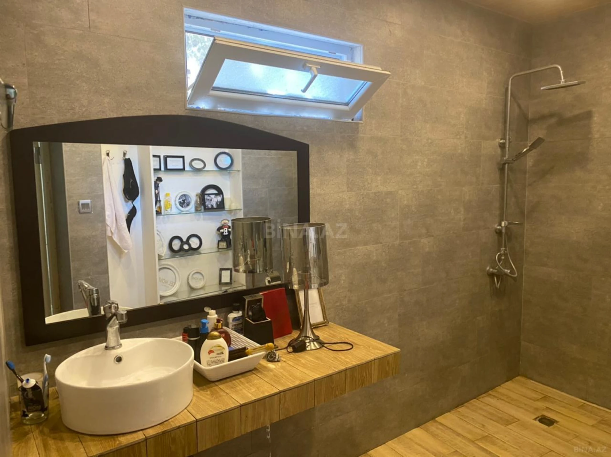 Kirayə verilir 5 otaqlı həyət evi 280 m²