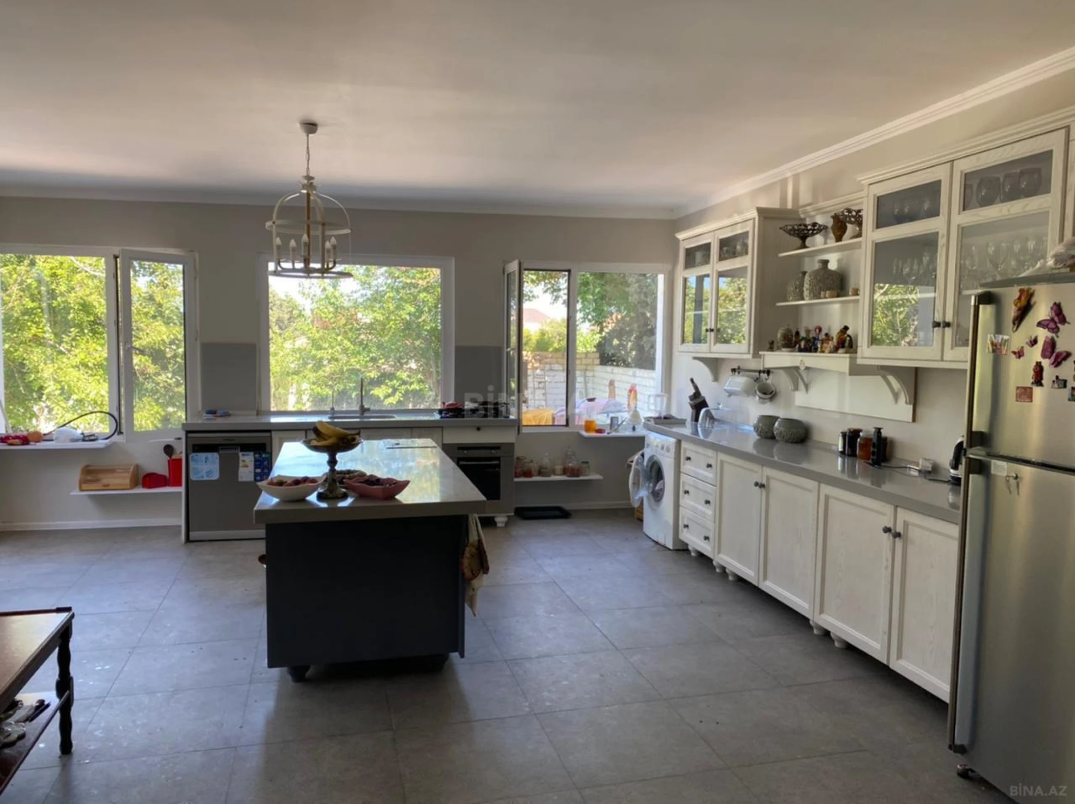 Kirayə verilir 5 otaqlı həyət evi 280 m²