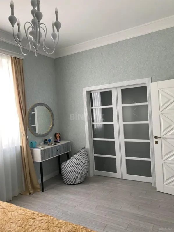 Kirayə verilir 4 otaqlı həyət evi 220 m²