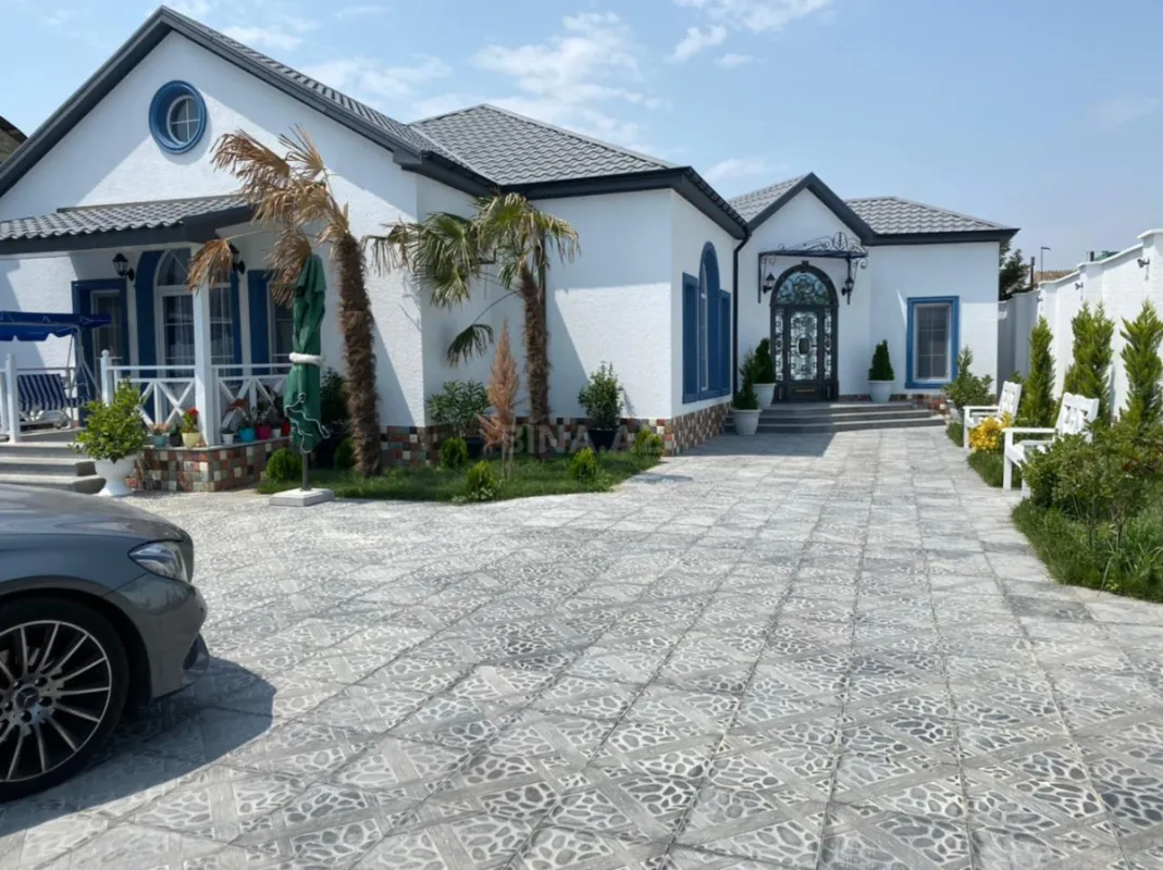 Kirayə verilir 4 otaqlı həyət evi 220 m²