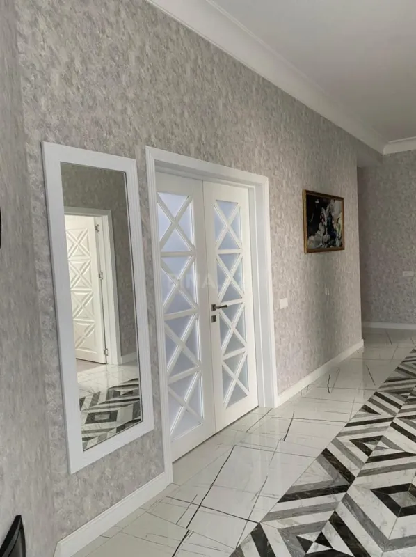 Kirayə verilir 4 otaqlı həyət evi 220 m²