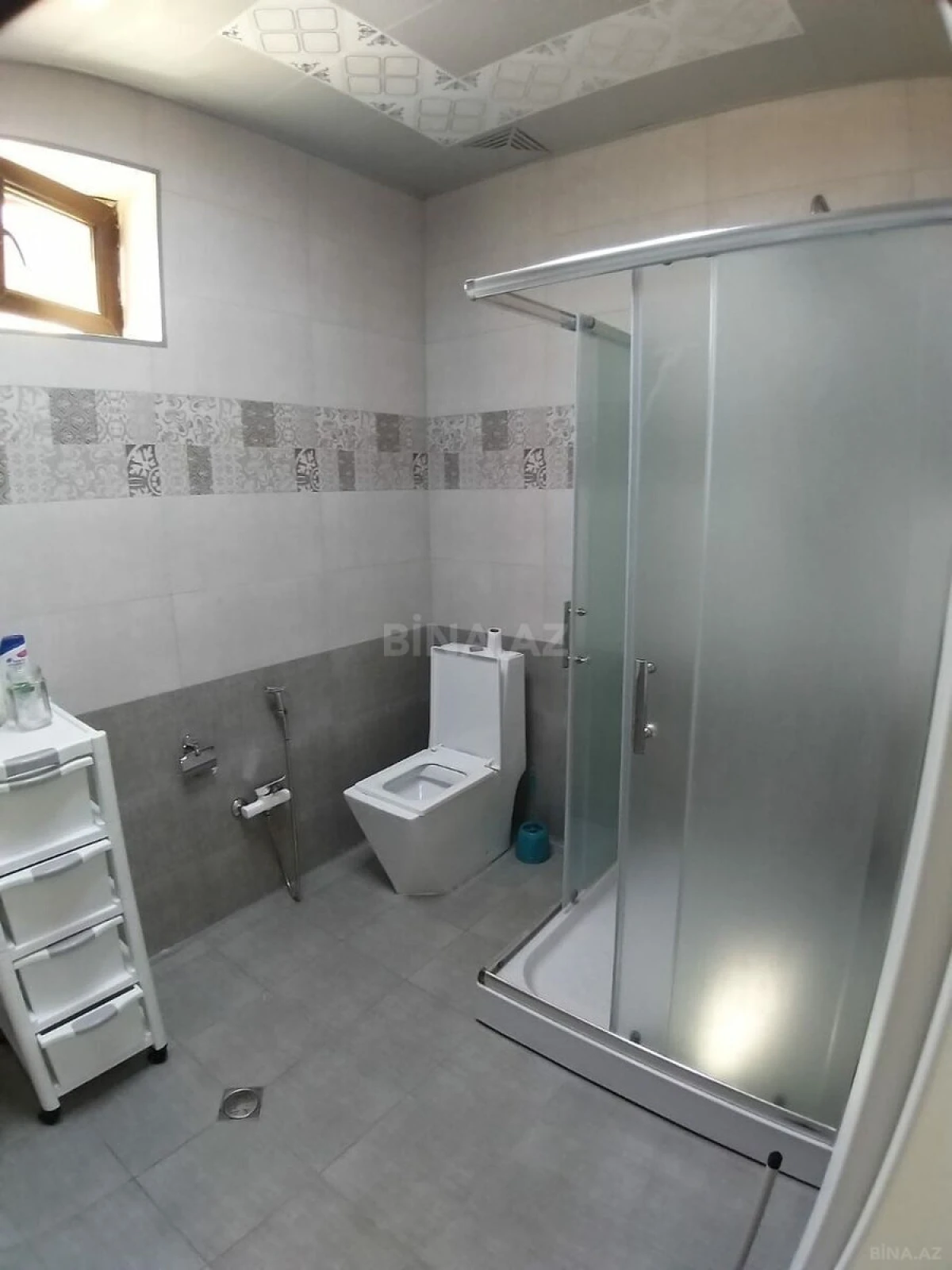 Satılır həyət evi 200 m²