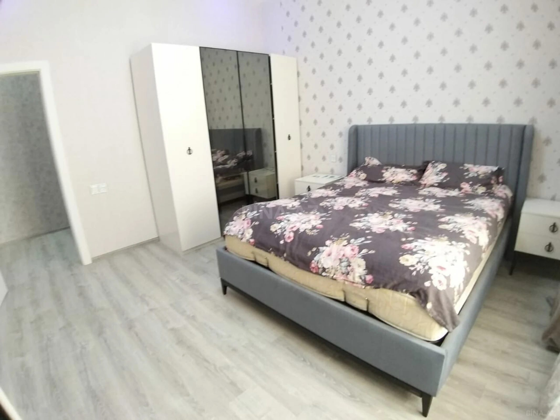 Satılır həyət evi 200 m²