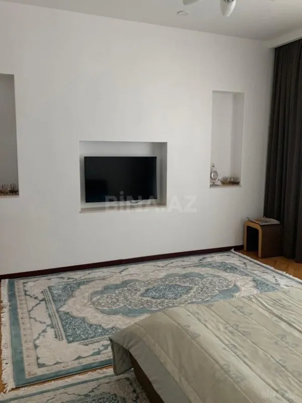 Kirayə verilir 6 otaqlı həyət evi 600 m²