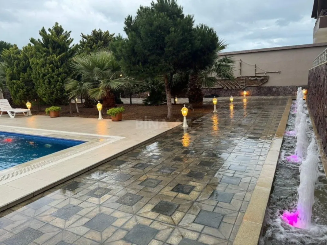 Kirayə verilir 6 otaqlı həyət evi 600 m²