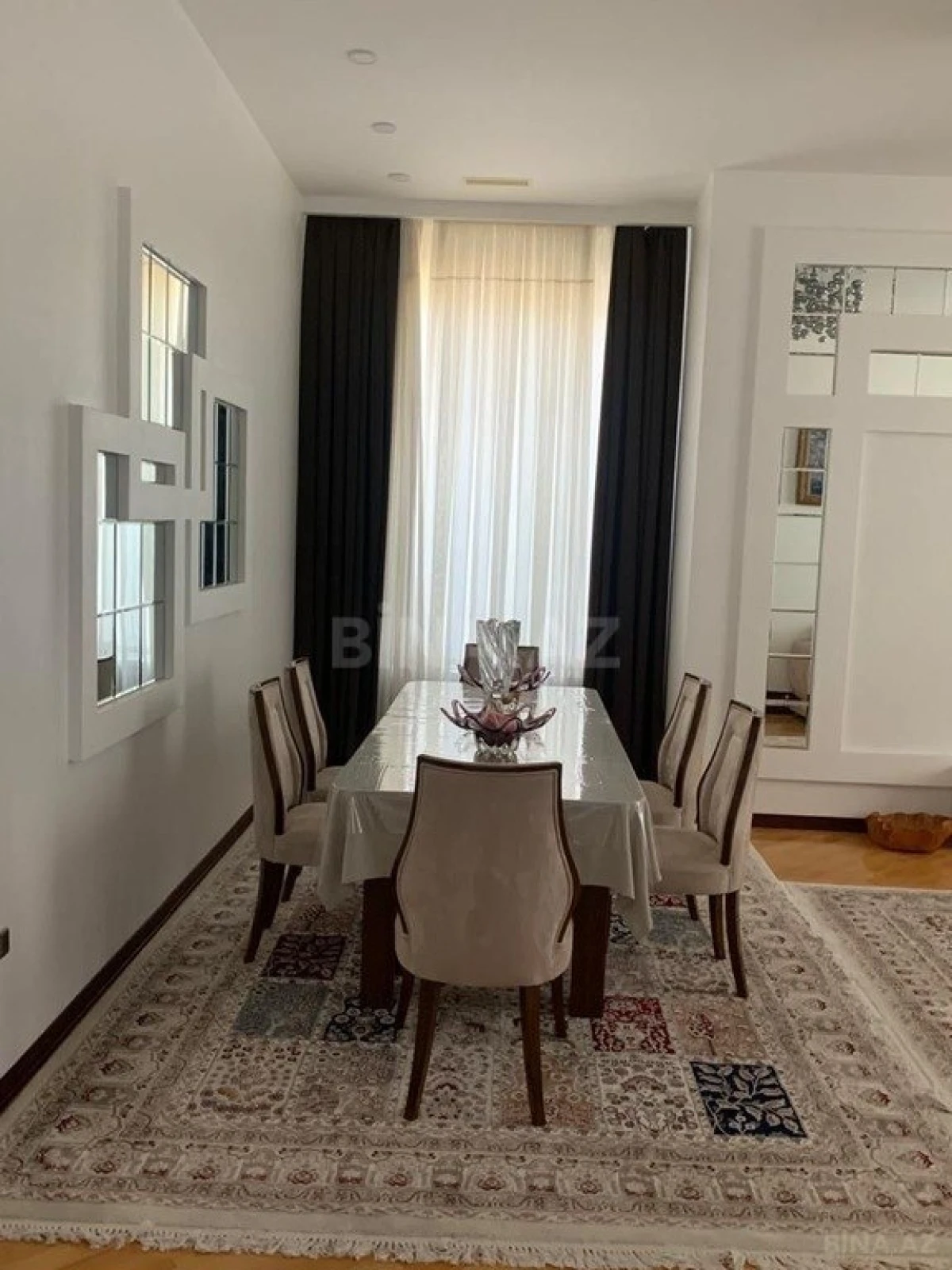 Kirayə verilir 6 otaqlı həyət evi 600 m²