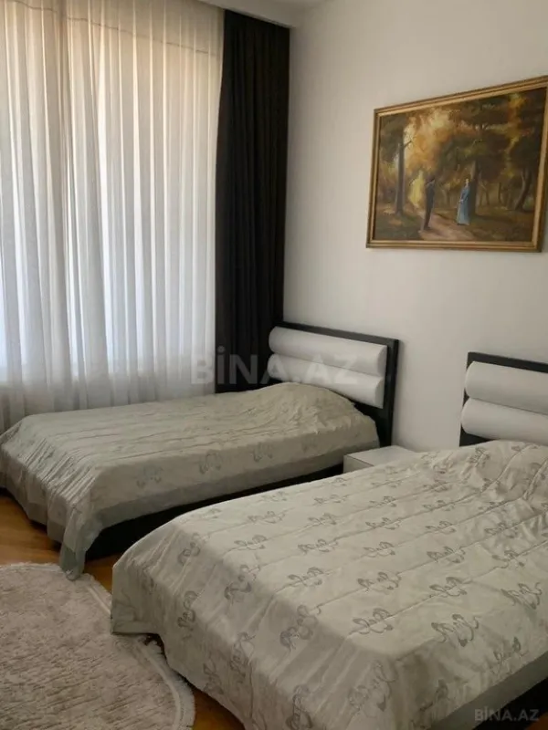 Kirayə verilir 6 otaqlı həyət evi 600 m²