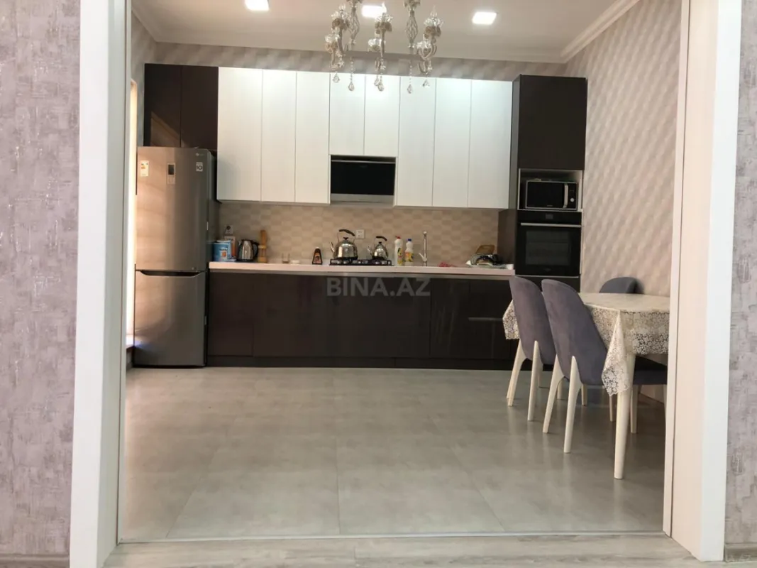 Kirayə verilir 5 otaqlı həyət evi 200 m²