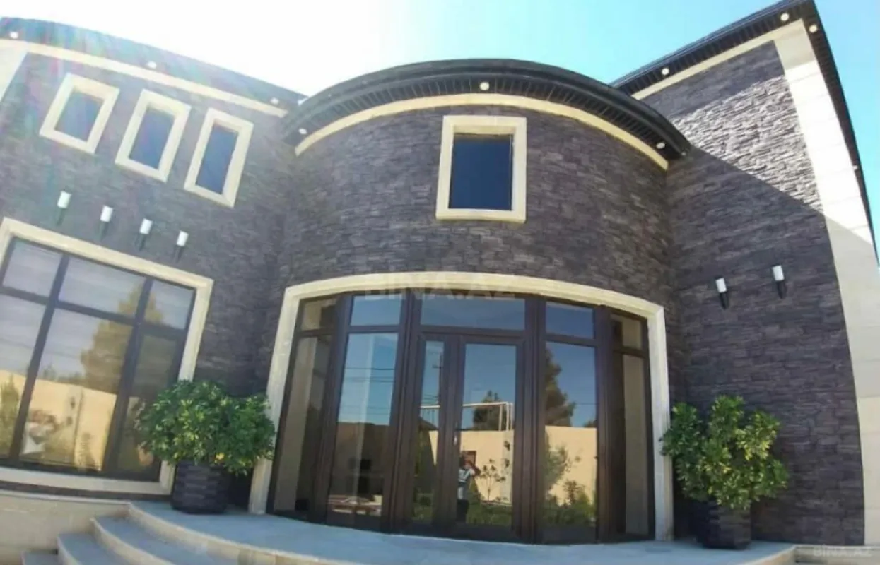 Kirayə verilir 5 otaqlı həyət evi 200 m²