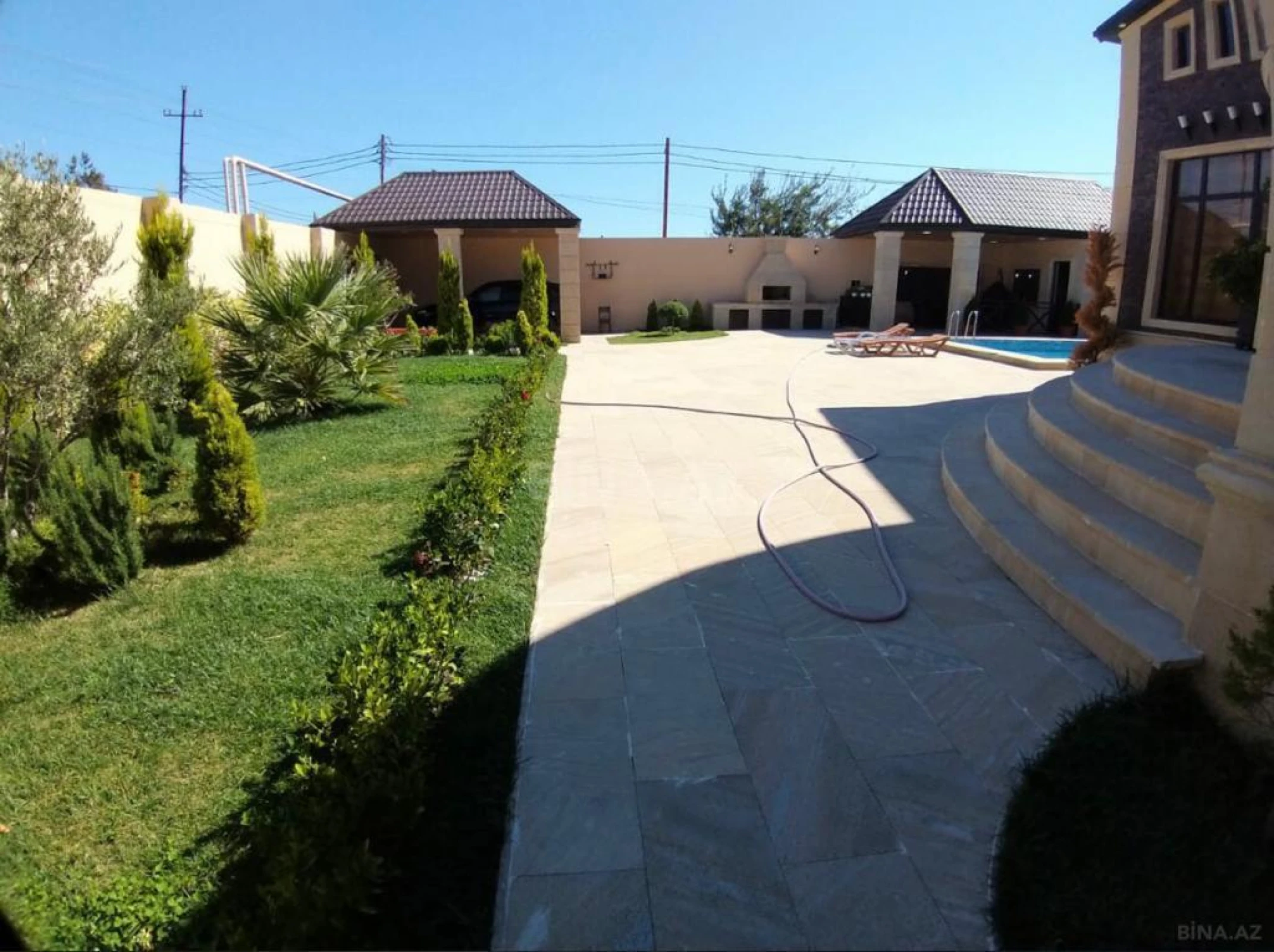 Kirayə verilir 5 otaqlı həyət evi 200 m²