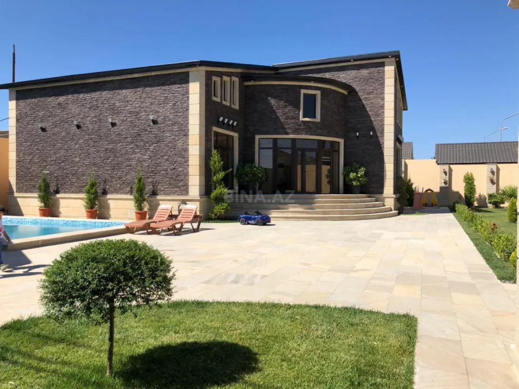 Kirayə verilir 5 otaqlı həyət evi 200 m²