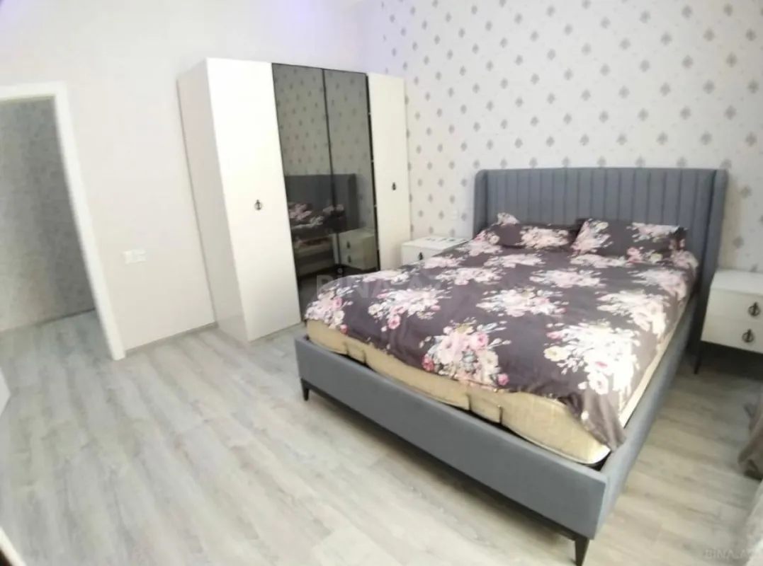 Kirayə verilir 5 otaqlı həyət evi 200 m²