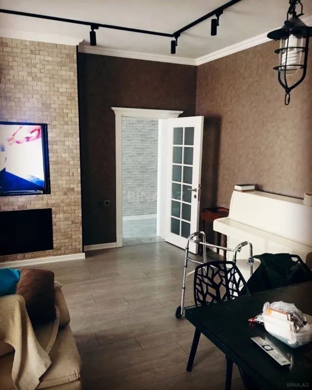 Kirayə verilir 4 otaqlı həyət evi 180 m²