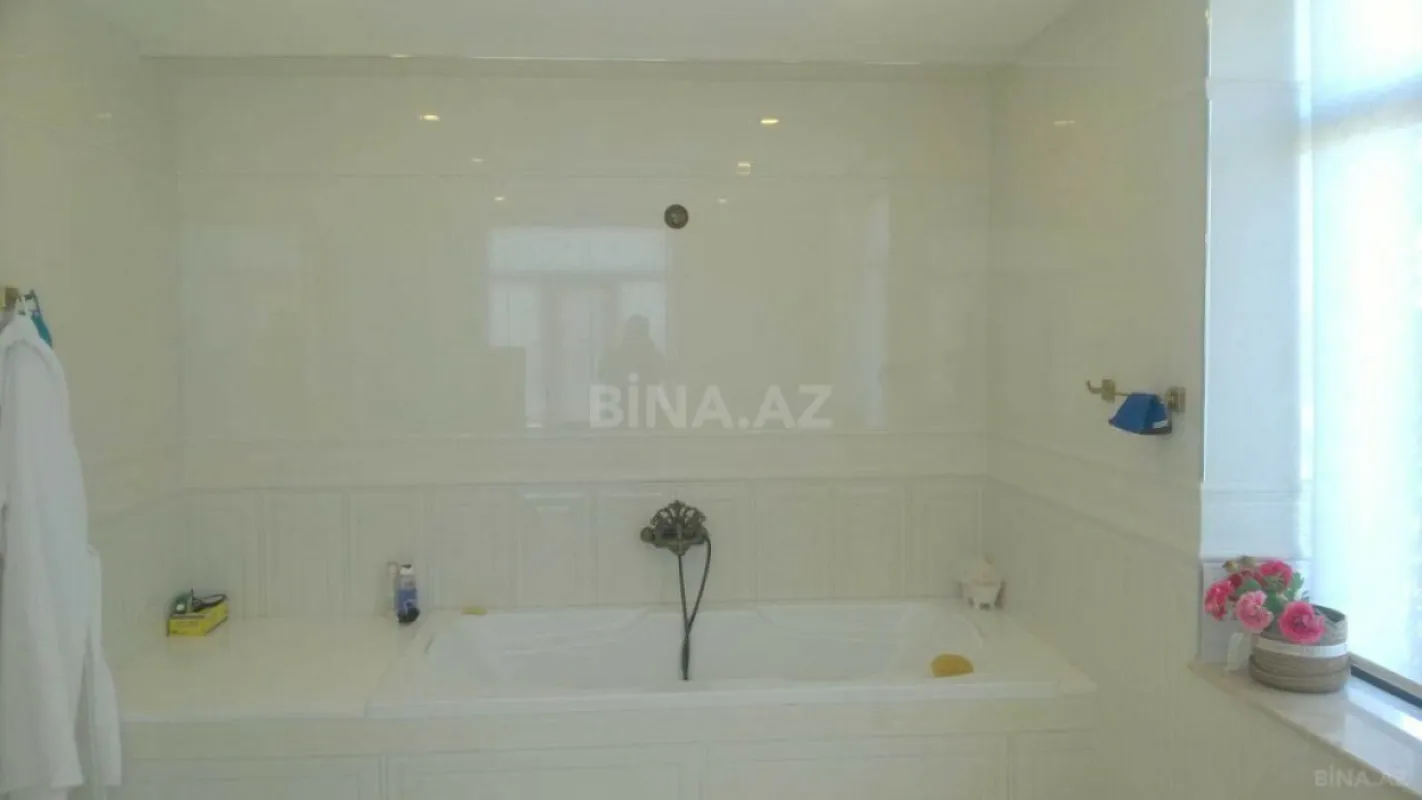 Satılır həyət evi 800 m²