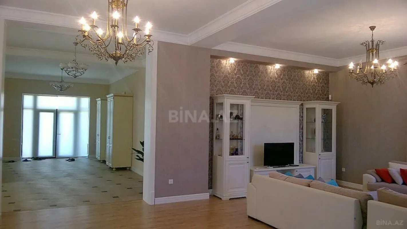 Satılır həyət evi 800 m²