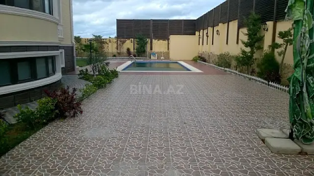 Satılır həyət evi 800 m²