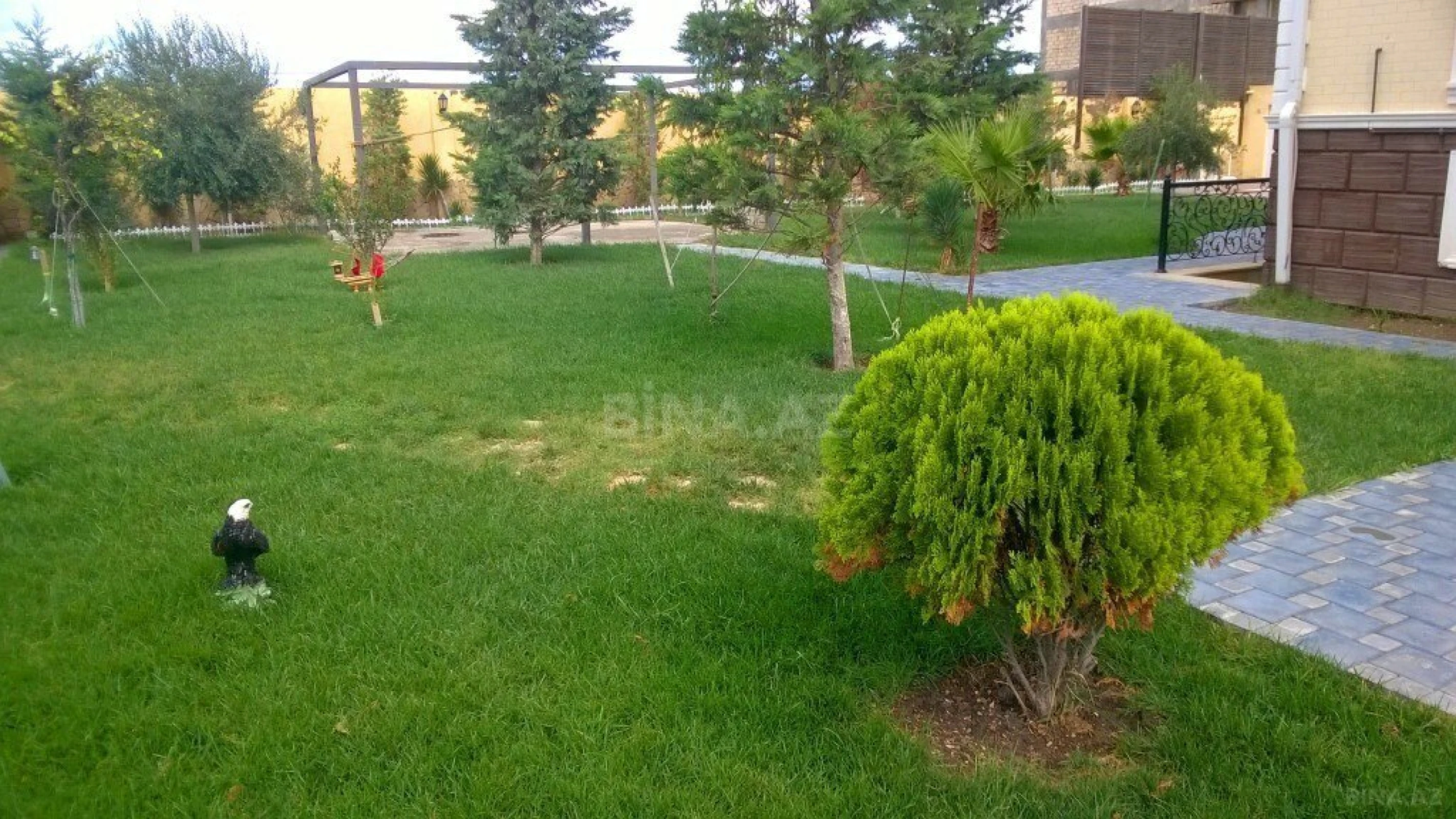 Satılır həyət evi 800 m²