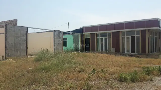 Satılır obyekt 245 m²