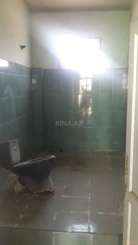 Satılır obyekt 245 m²