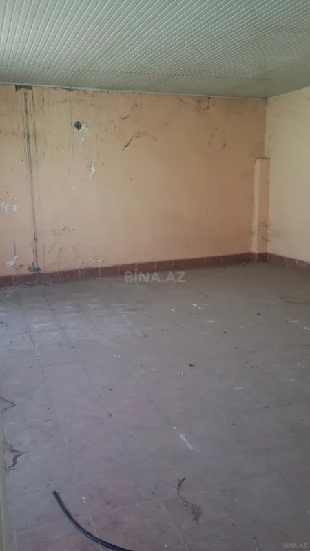Satılır obyekt 245 m²