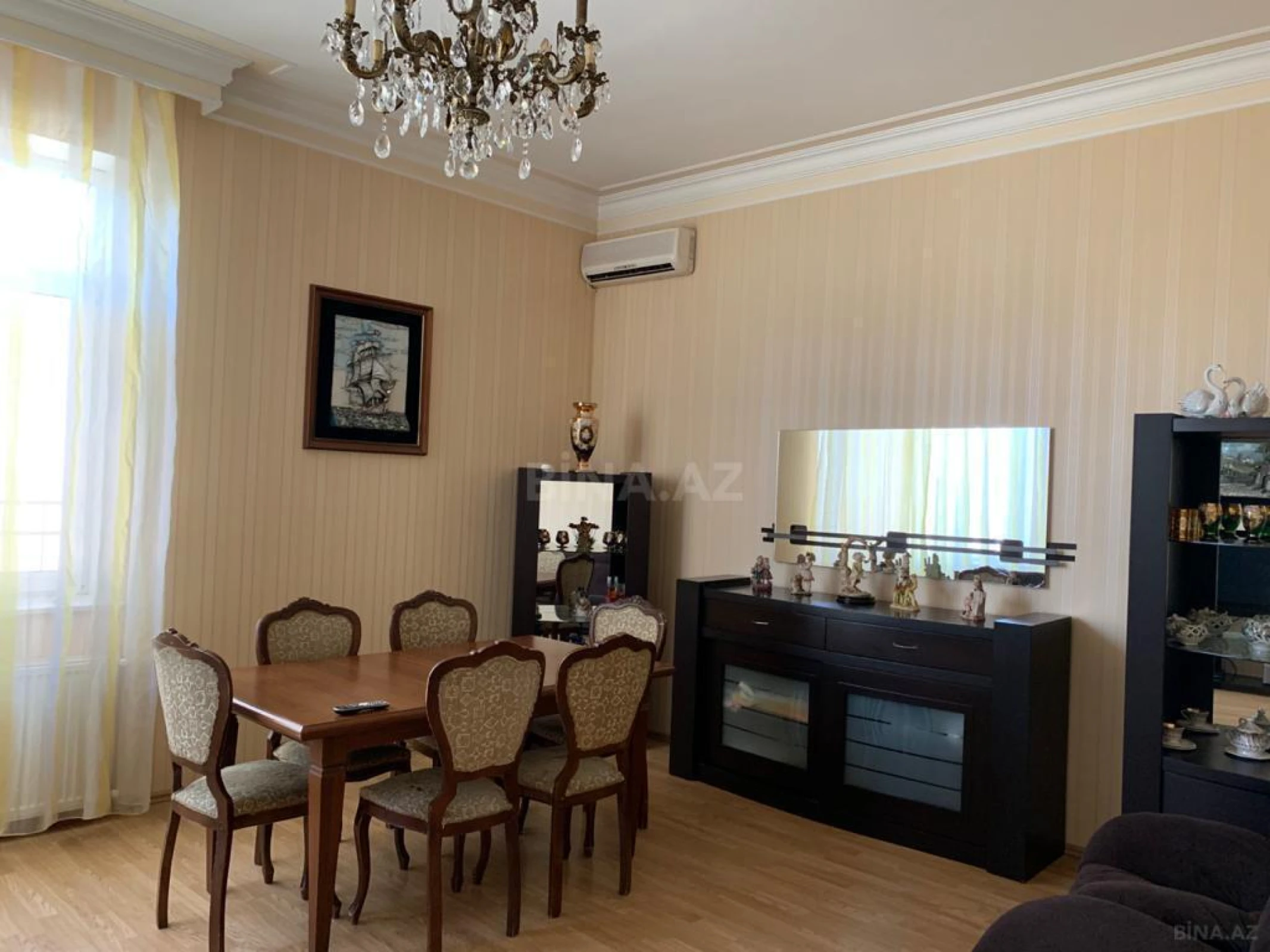 Kirayə verilir 5 otaqlı həyət evi 380 m²