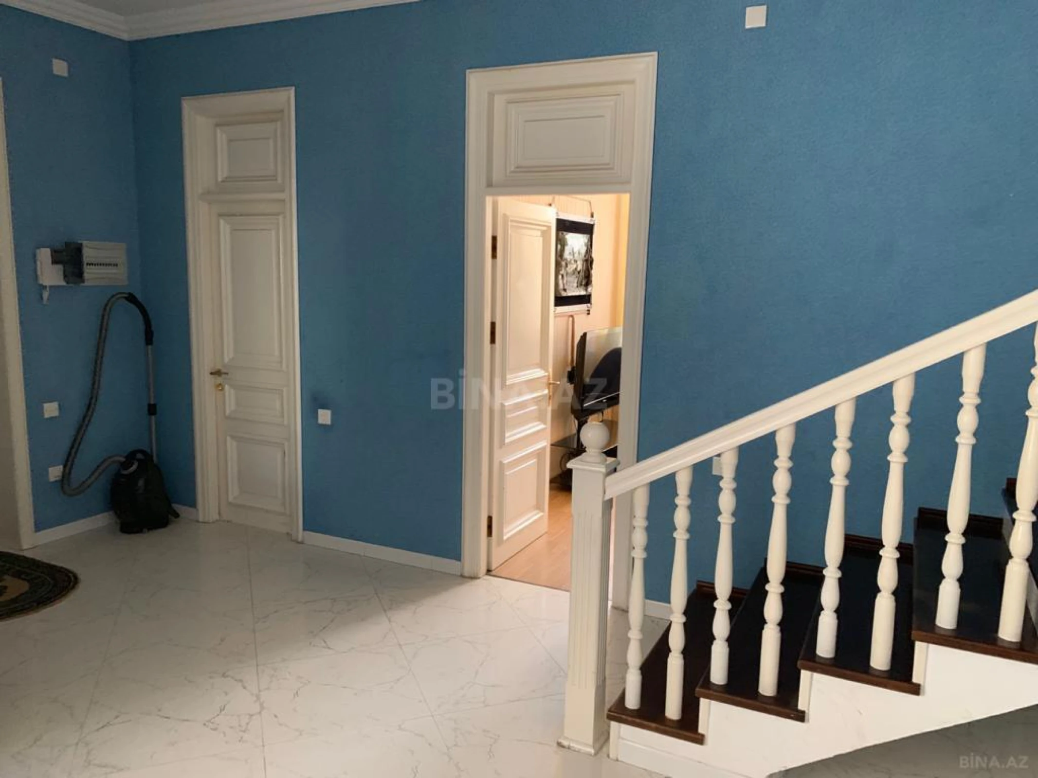 Kirayə verilir 5 otaqlı həyət evi 380 m²