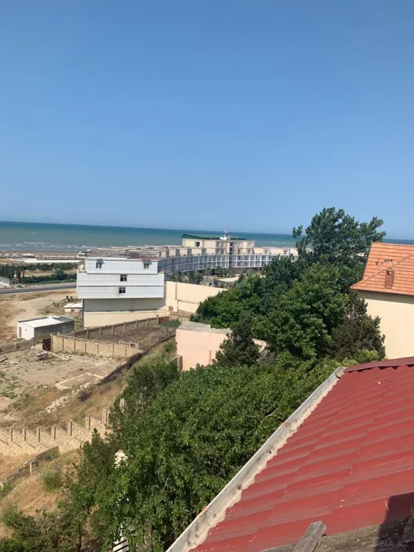 Kirayə verilir 5 otaqlı həyət evi 380 m²