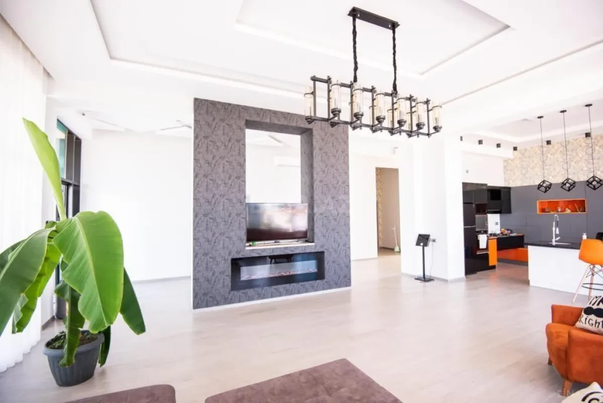 Kirayə verilir 6 otaqlı həyət evi 430 m²