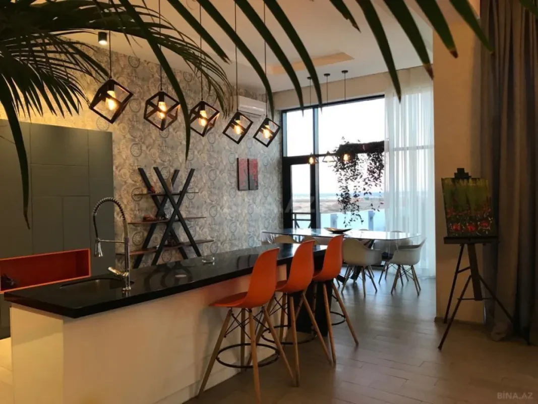 Kirayə verilir 6 otaqlı həyət evi 430 m²